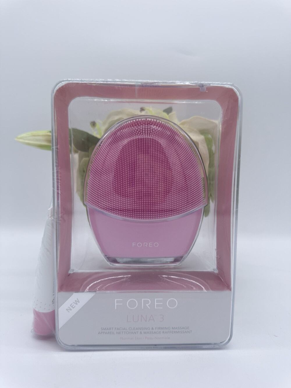 FOREO LUNA 3 Smart Facial Cleansing & Firming Massage for Normal Skin